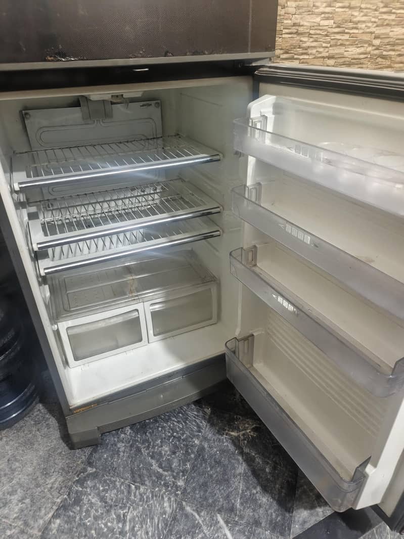 Dawlance Refrigerator 1
