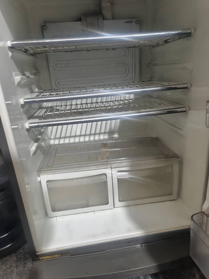 Dawlance Refrigerator 3