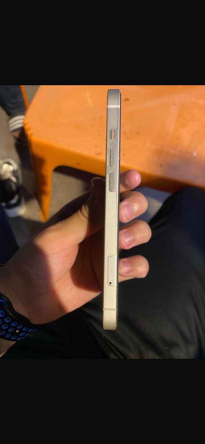 Apple iPhone 13 JV 3