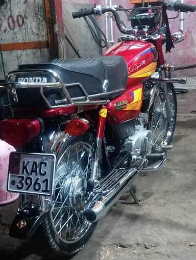 honda CD 70 for sale/ call WhatsApp 03255563736