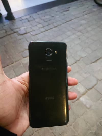 Samsung Mobile J6