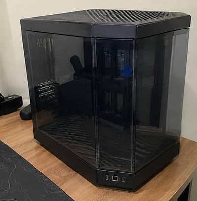 HYTE Y60 Premium Gaming PC Case | Black | Tempered Glass