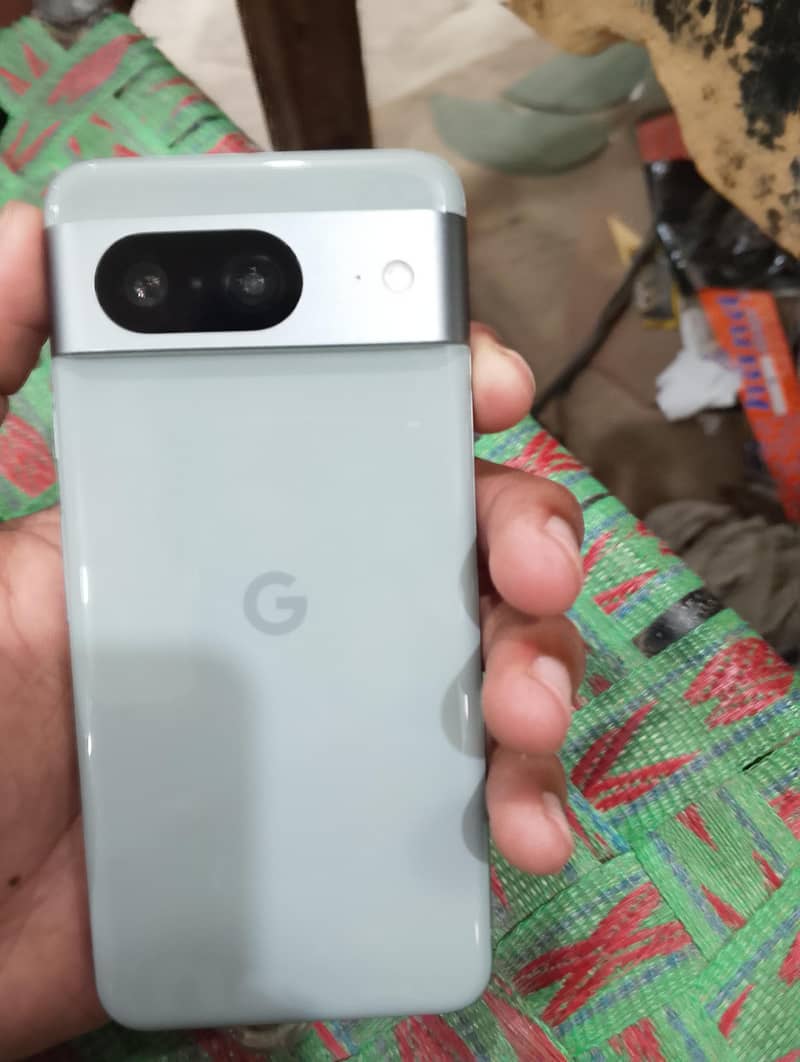 Google Pixel 8 1