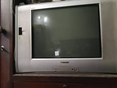 Original Sony WEGA Color CRT TV with Remote - Excellent Performance