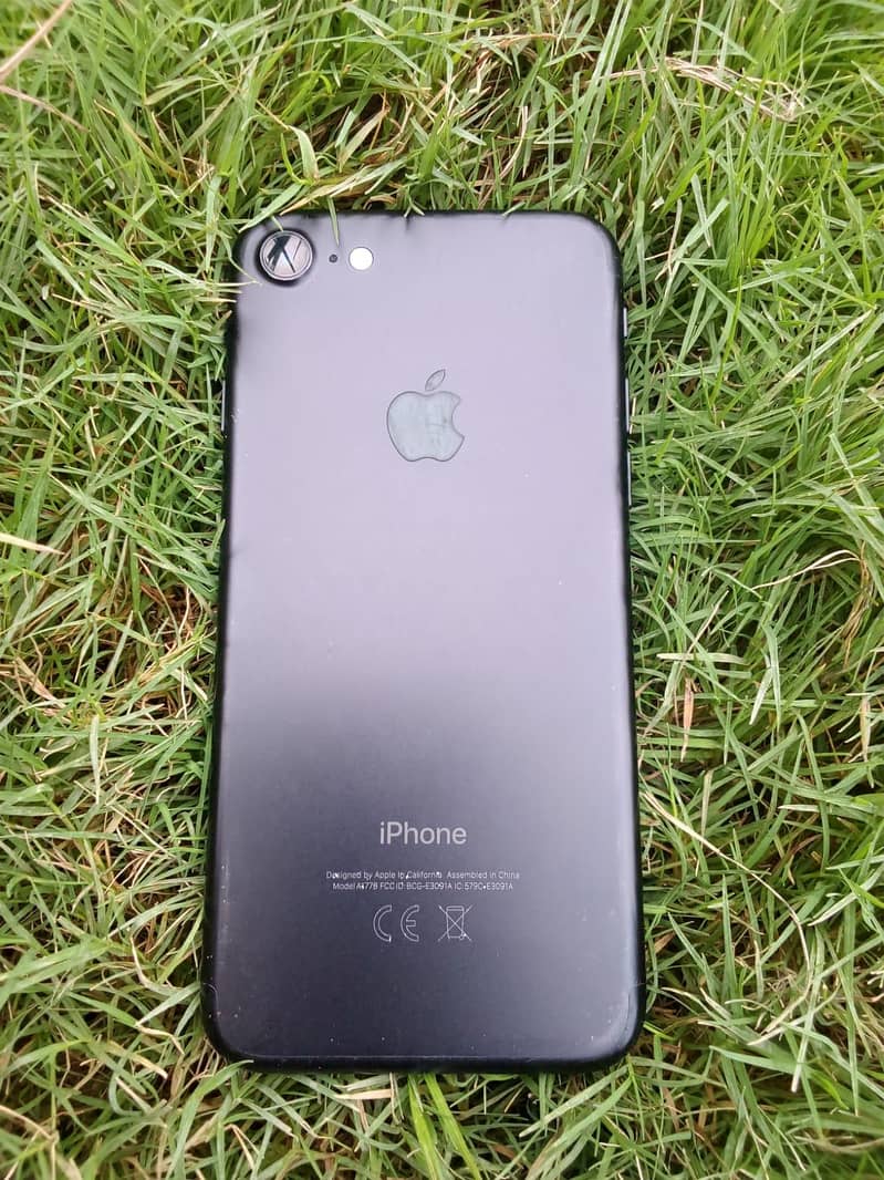 Apple iPhone 7 5