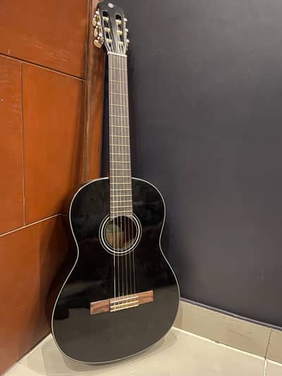 New type yamaha C40 original guitar in reasonable prices