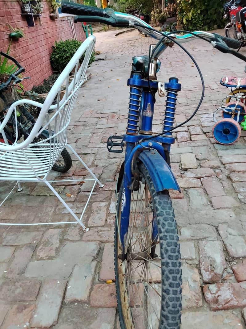 boys cycle 2
