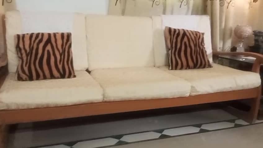 Sofa Sets with Cushions 0