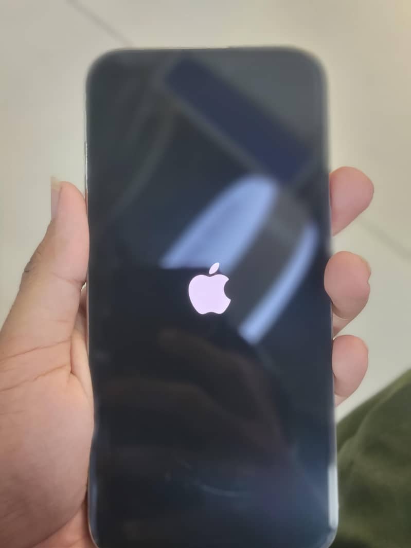 Apple iPhone 15 Pro Max 5