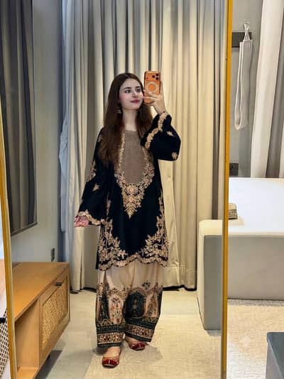 Embroidered 2Piece Suit