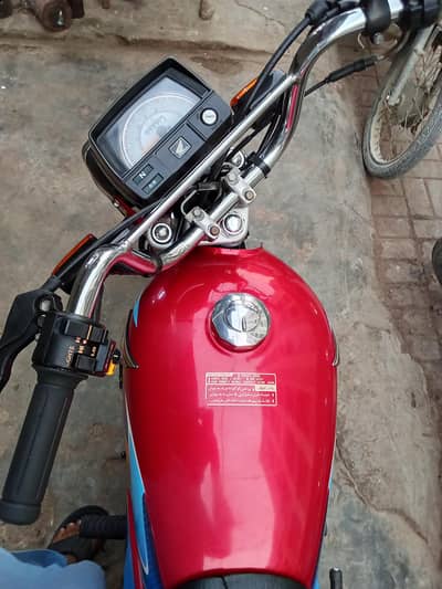 HONDA CD 70 2025/26