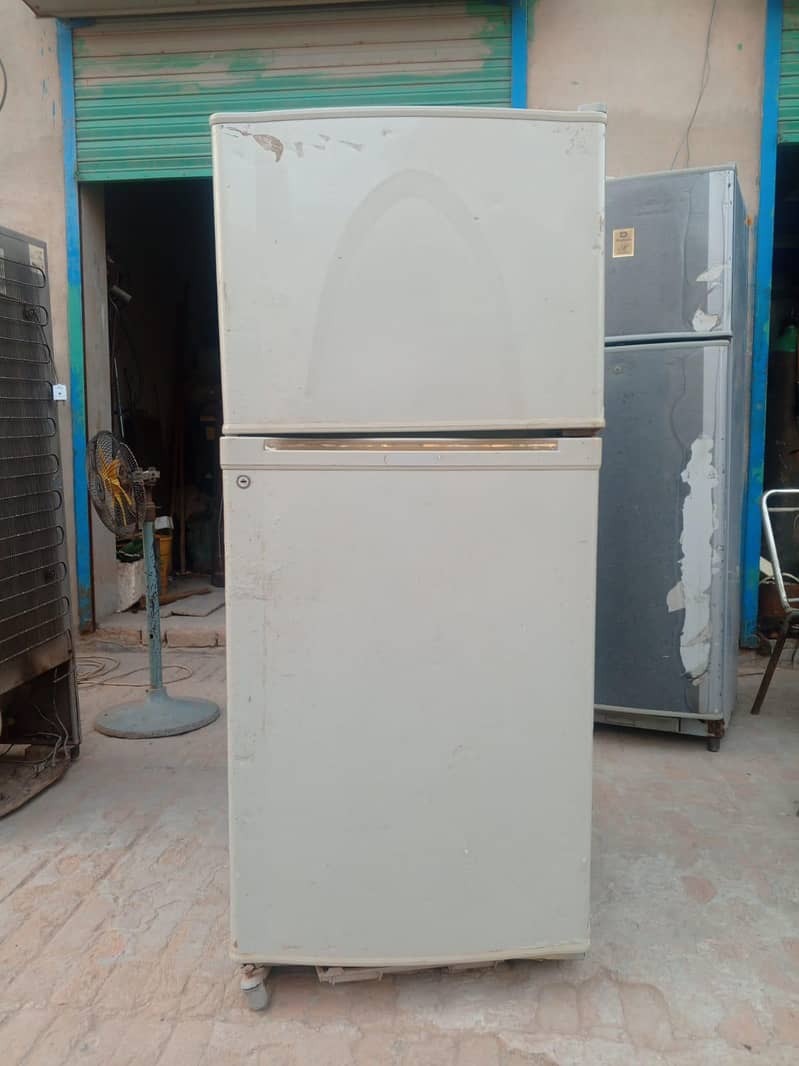fridge dawlance 0