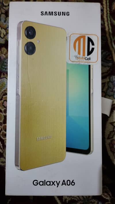 G GB Ram, 128 GB Rom, Gold