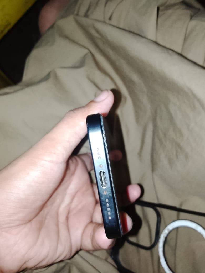 Apple iPhone 15 Pro 7