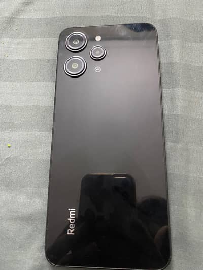 Realme 12