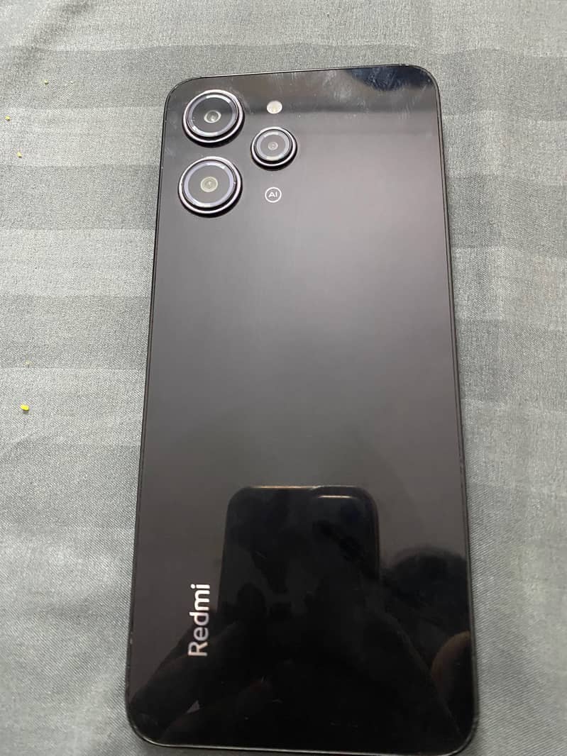 Realme 12 0