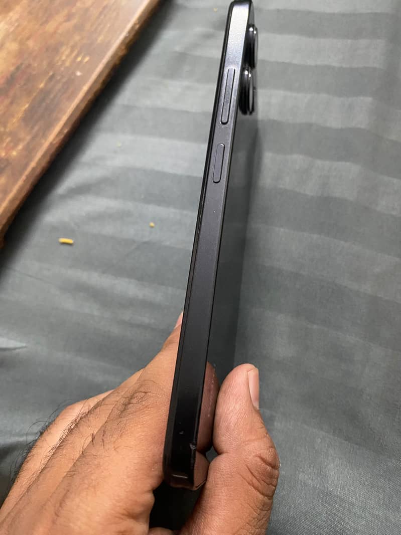 Realme 12 4