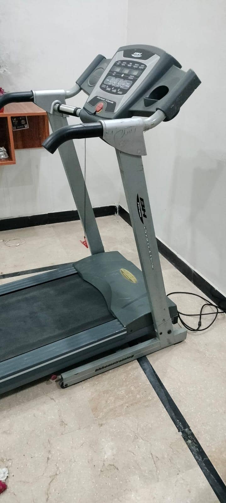 Running machine 1