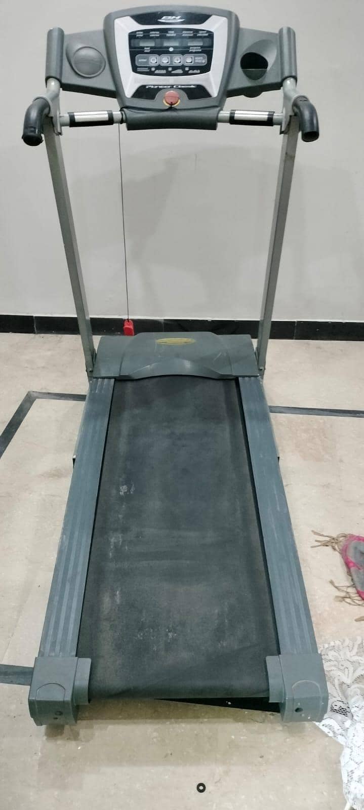 Running machine 5