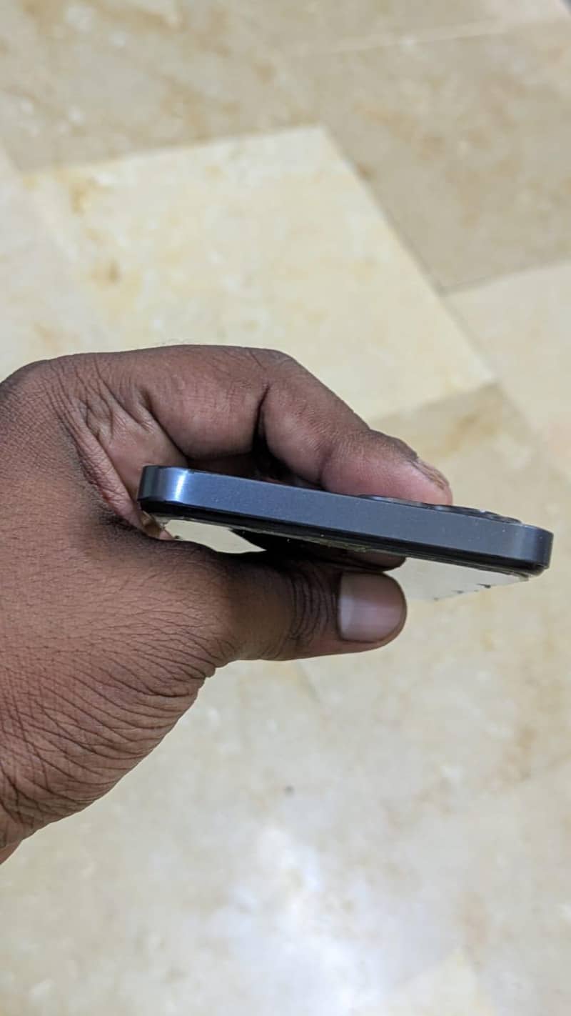 Realme C35 4