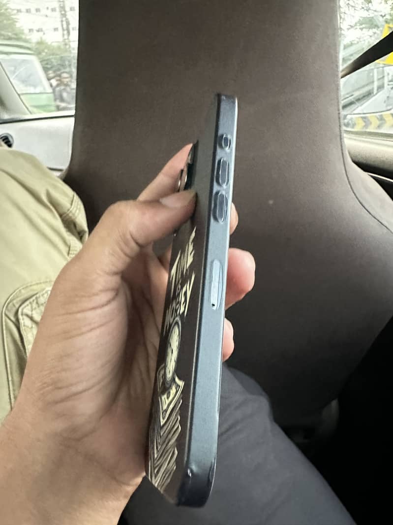 Apple iPhone 15 Pro 10
