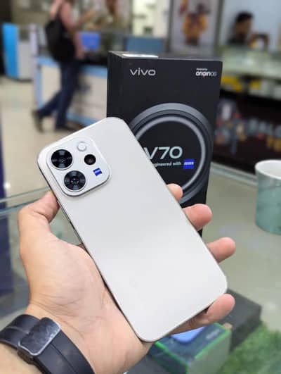 Vivo V70 5G 12/512