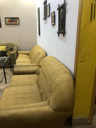 6 Seater Sofa Set Urgent Sale