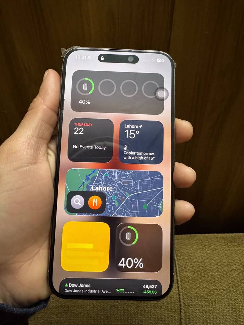 Apple iPhone 15 Pro Max 4