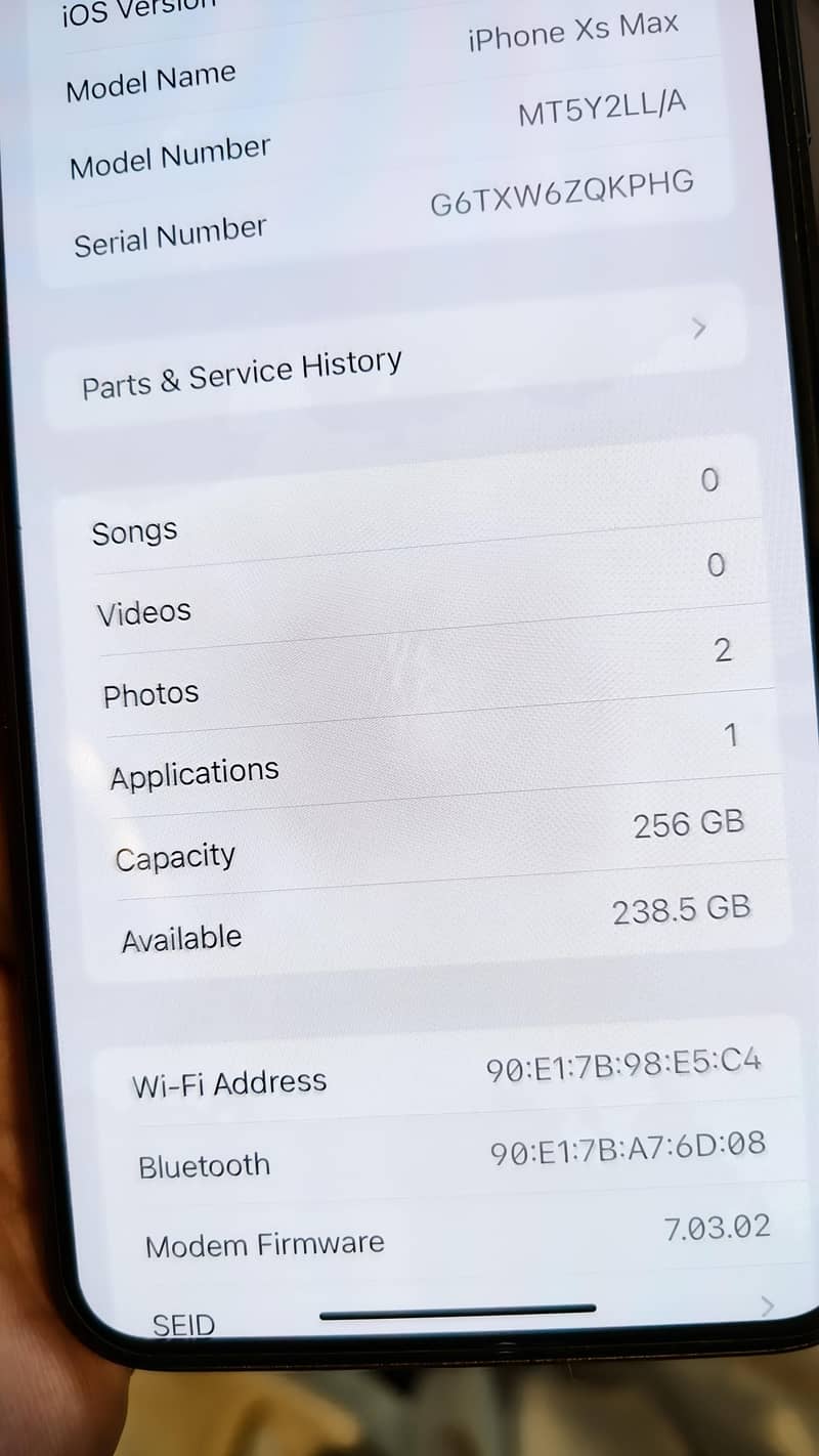 Apple iPhone XS Max 9