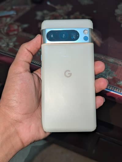 Google Pixel 8 Pro