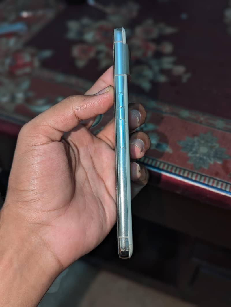 Google Pixel 8 Pro 4