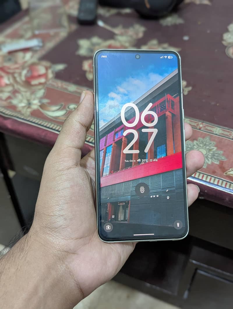 Google Pixel 8 Pro 5