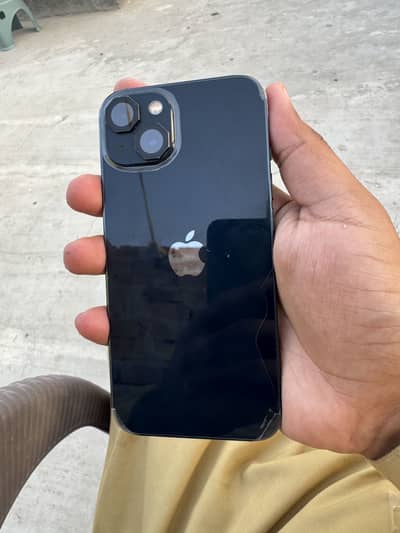 Apple iPhone 13