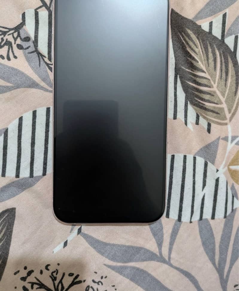 Apple iPhone 15 plus 1