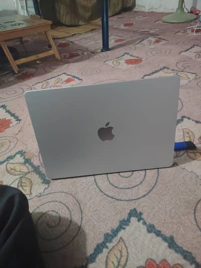 MacBook Air M5 16/512GB 7 Days Used New