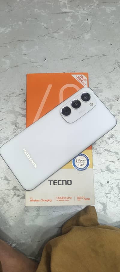 Tecno Spark 40 pro plus 10/10