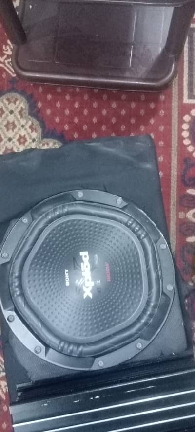 Amplifier+woofer for sale urgent