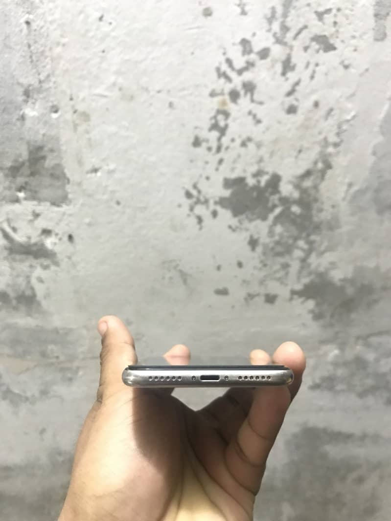 Apple iPhone X 2