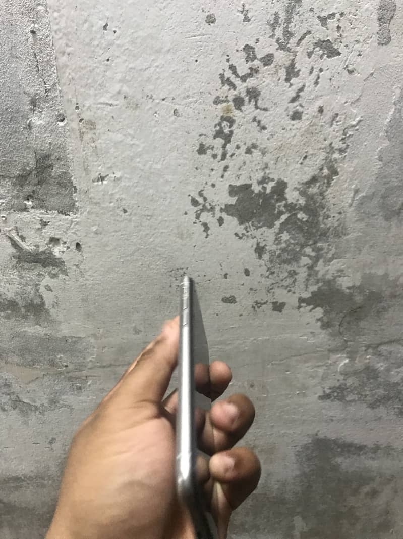 Apple iPhone X 3