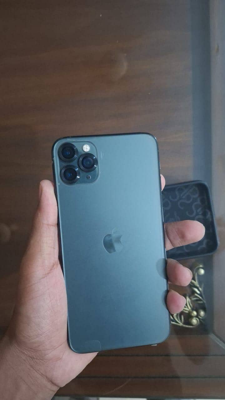 Apple iPhone 11 Pro Max 1