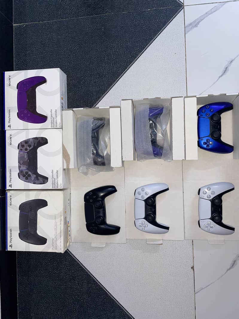 Ps5 controllers Available 1