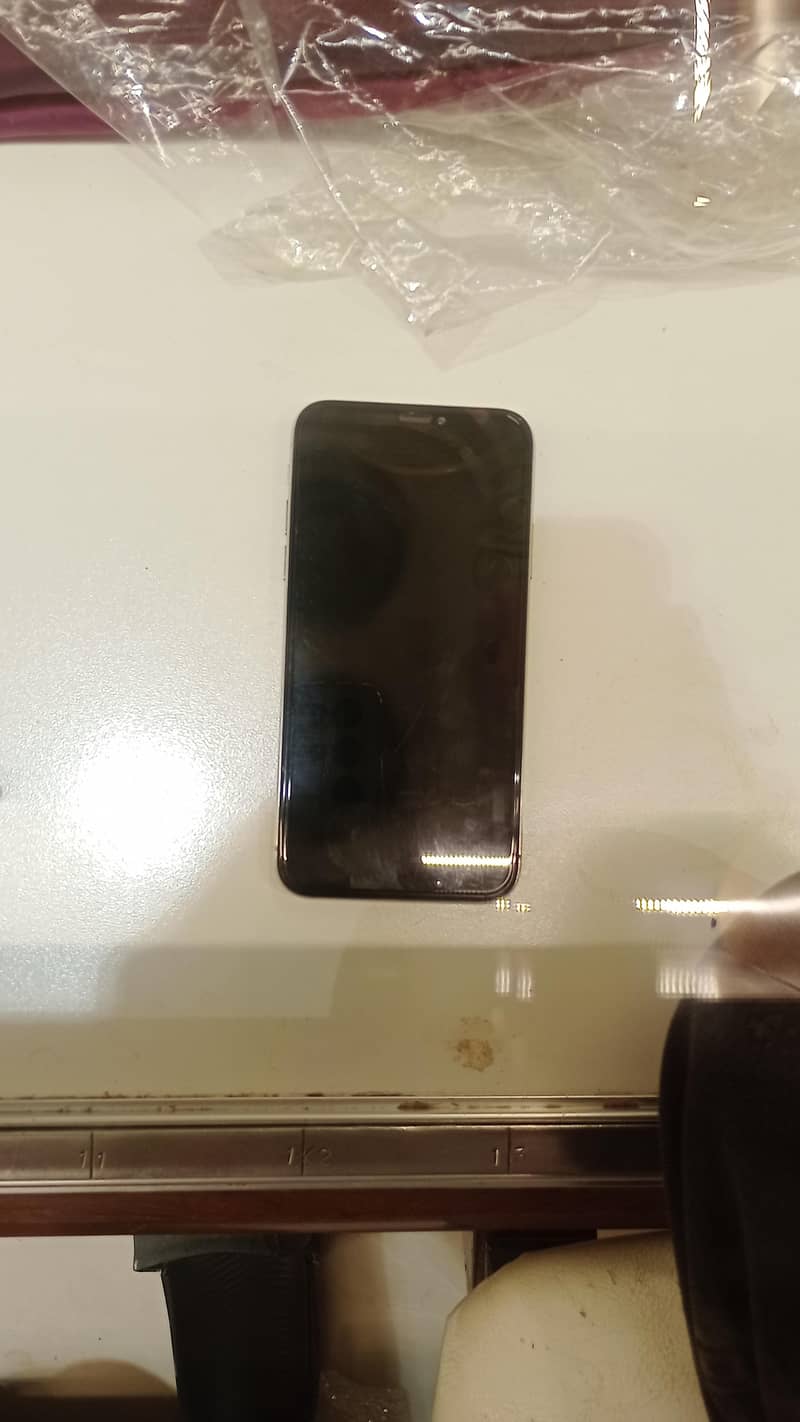 Apple iPhone X 1