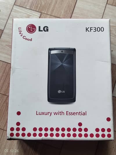 LG flip N iphone 17 mini