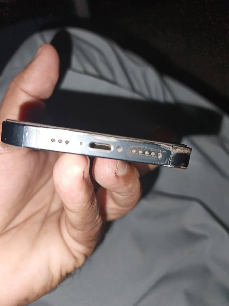 Apple iPhone 13 1