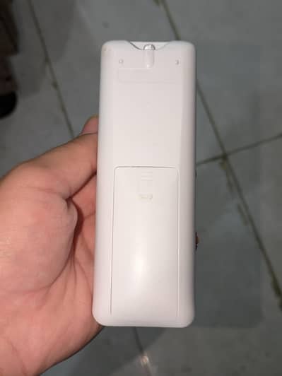 Haier ac brand new 1st owner