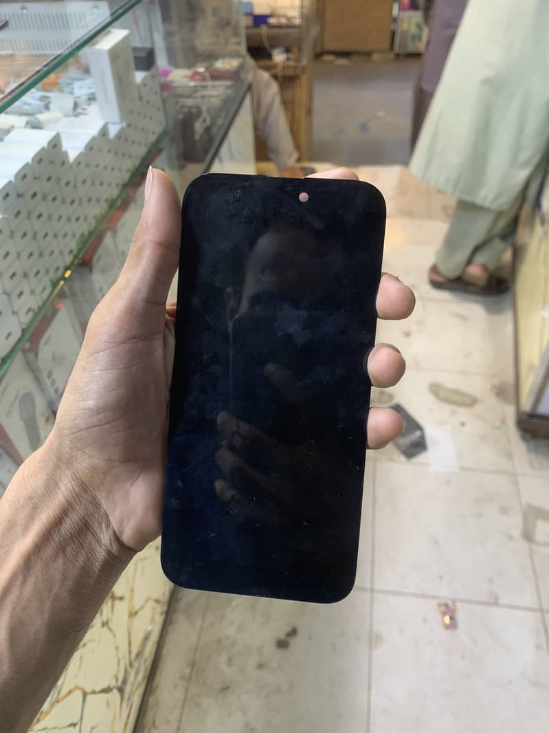 Apple iPhone 14 Pro Max 1