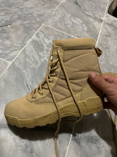 Boots (DMS)
