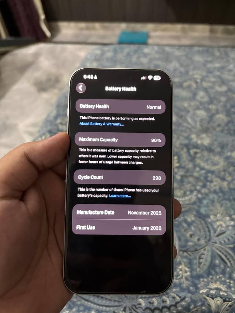 Apple iPhone 17 Pro Max 4