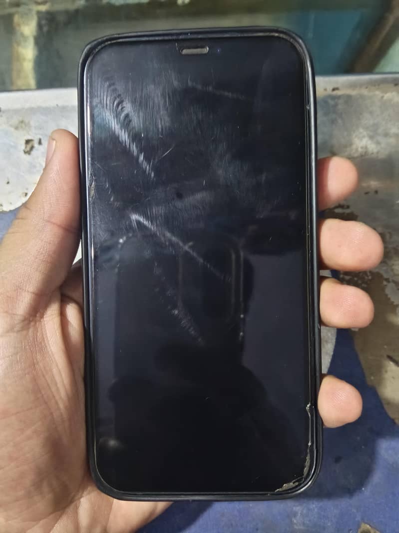 Apple iPhone 12 0