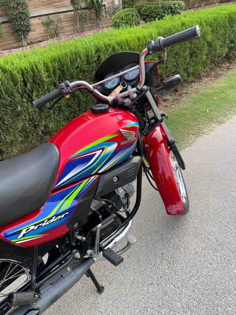 Honda Pridor 6